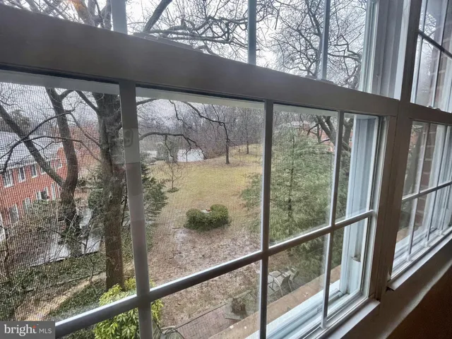 $2,100 | 1616 Preston Road, Unit 1616, Alexandria, VA 22302