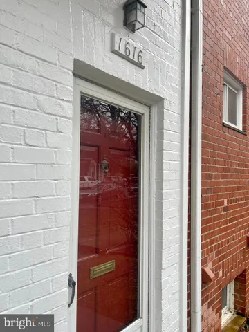 $2,100 | 1616 Preston Road, Unit 1616, Alexandria, VA 22302