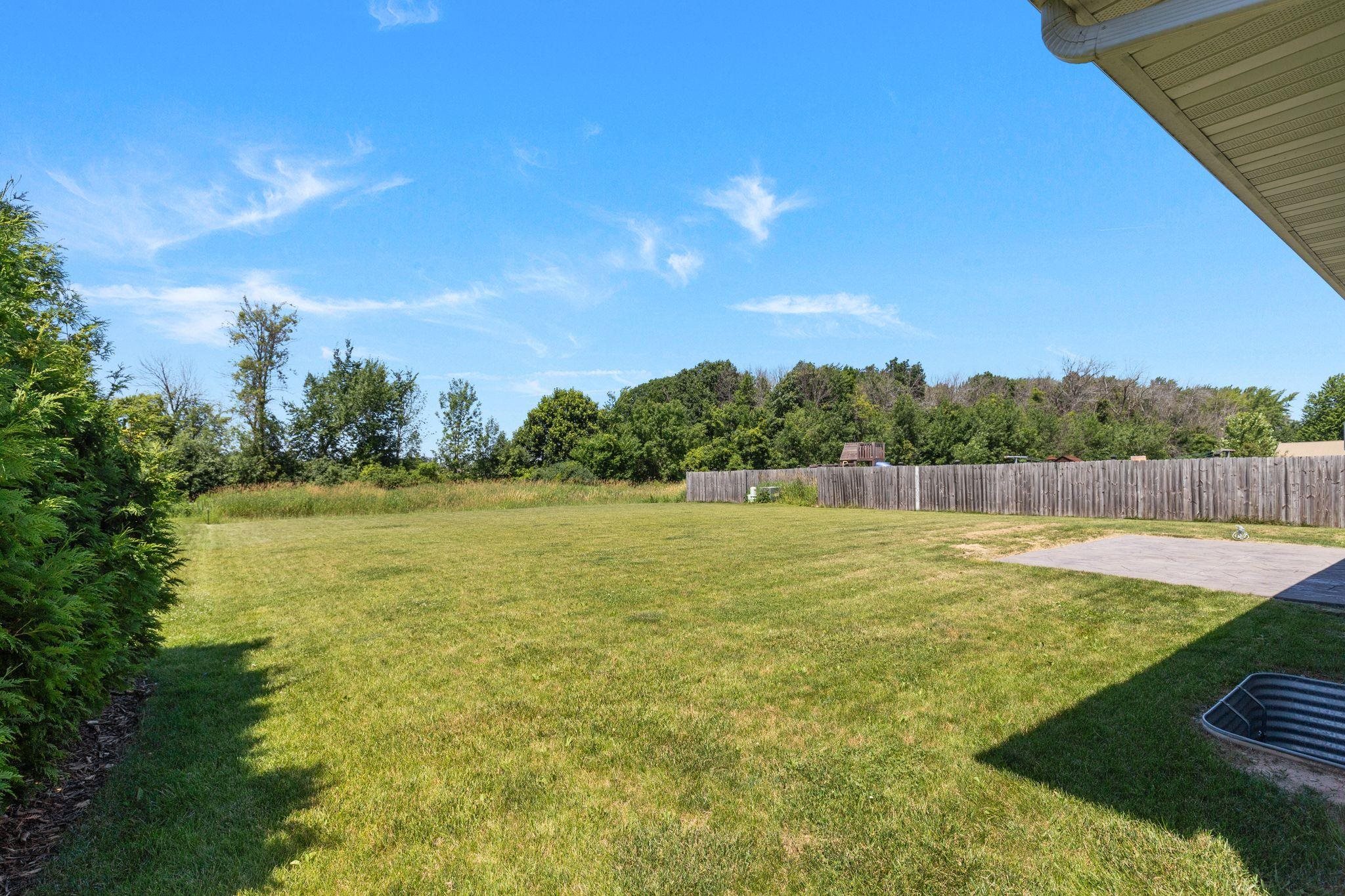 N8973 Spring Valley Road Menasha, WI 54952 - Photo 33 of 37