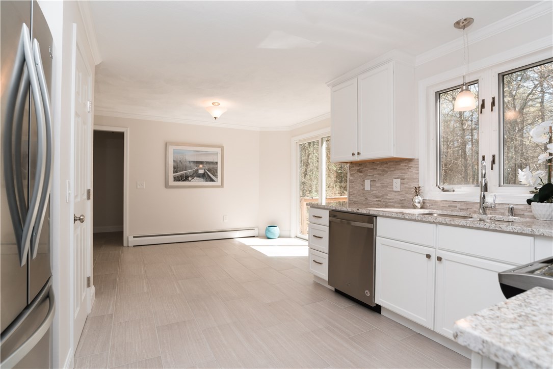 4 Autumn Ridge Road Coventry, RI 02816 - Photo 14 of 23