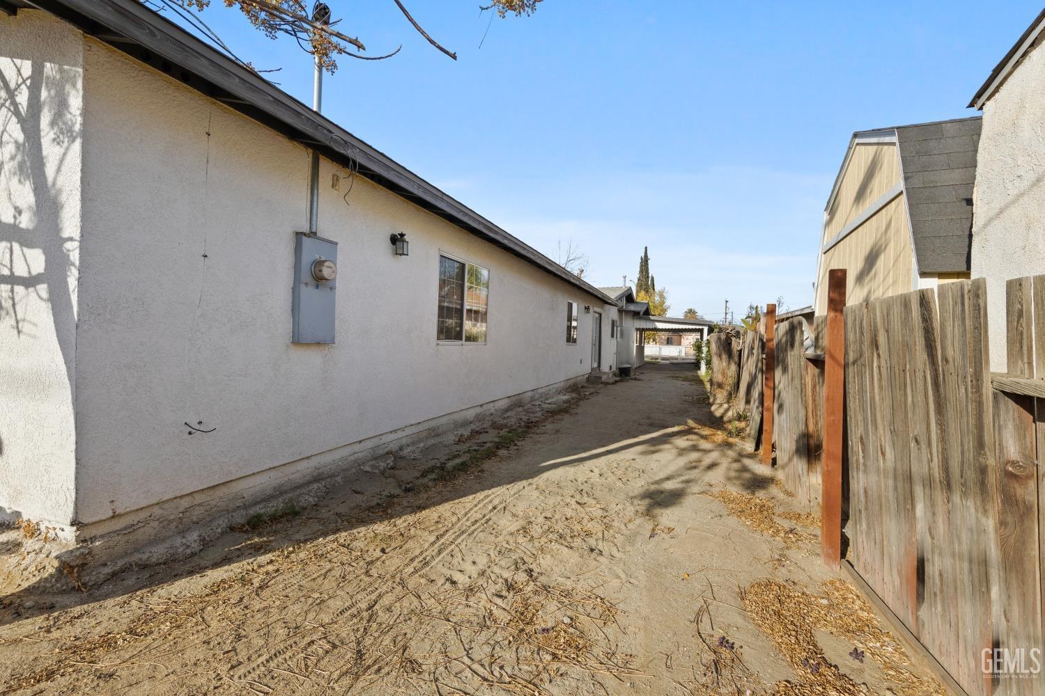 Undisclosed Address Bakersfield, CA 93305 - Photo 29 of 32 a backyard of a house