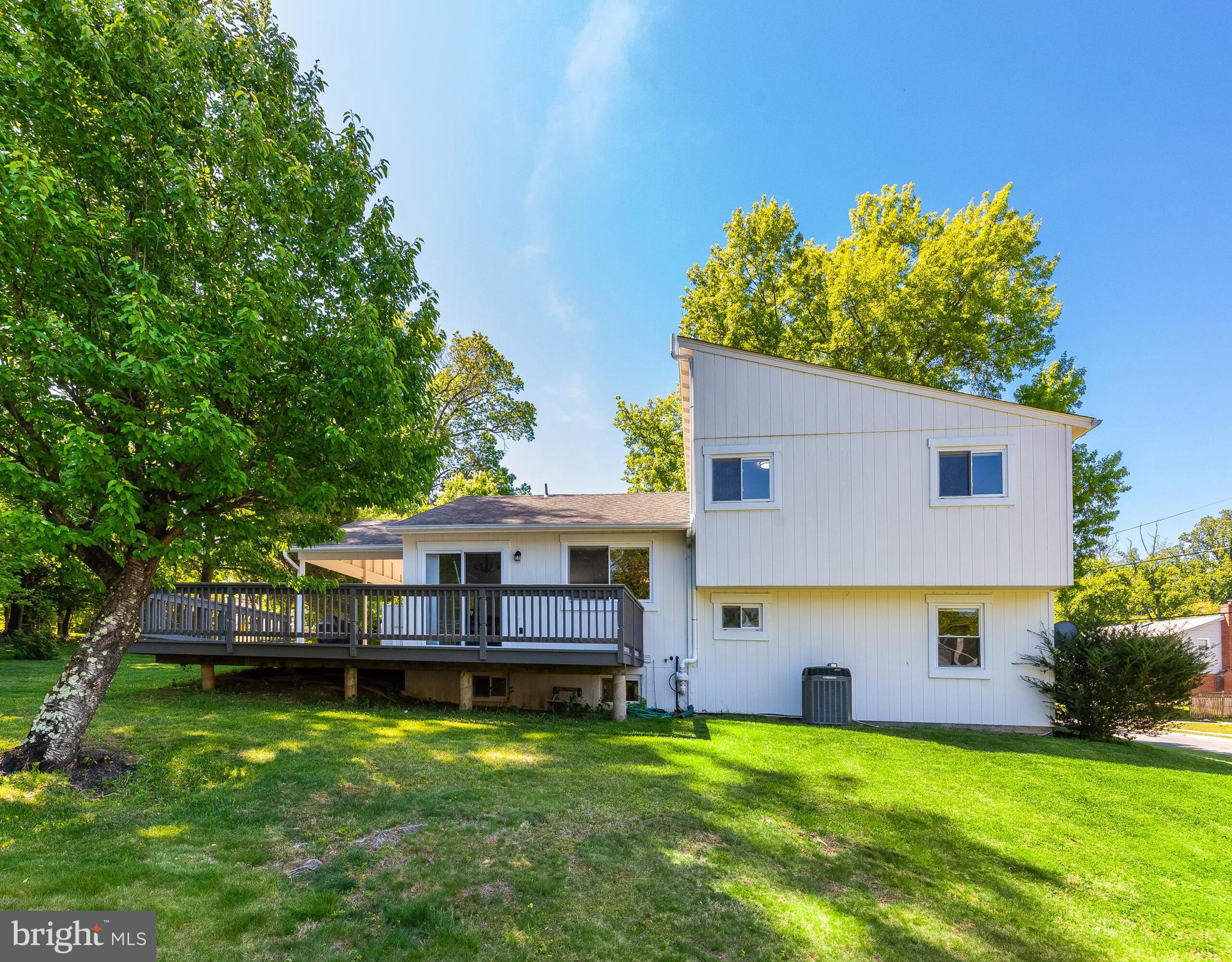 13201 Wilton Oaks Drive Silver Spring, MD 20906 - Photo 26 of 34 Backyard