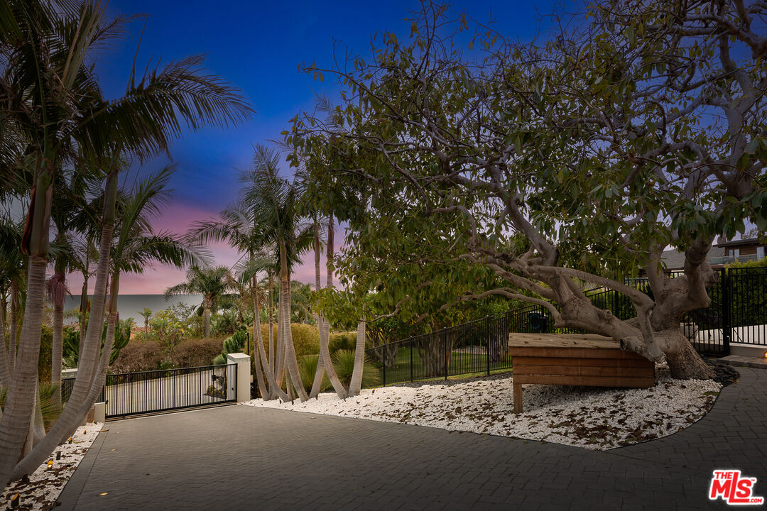 31201 Bailard Road Malibu, CA 90265 - Photo 3 of 56 Gallery Image 3