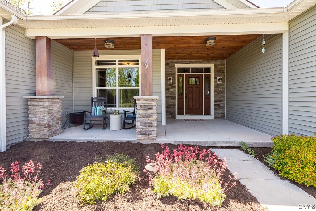 3477 Long Shadow Drive Lysander, NY 13027 - Photo 3 of 49