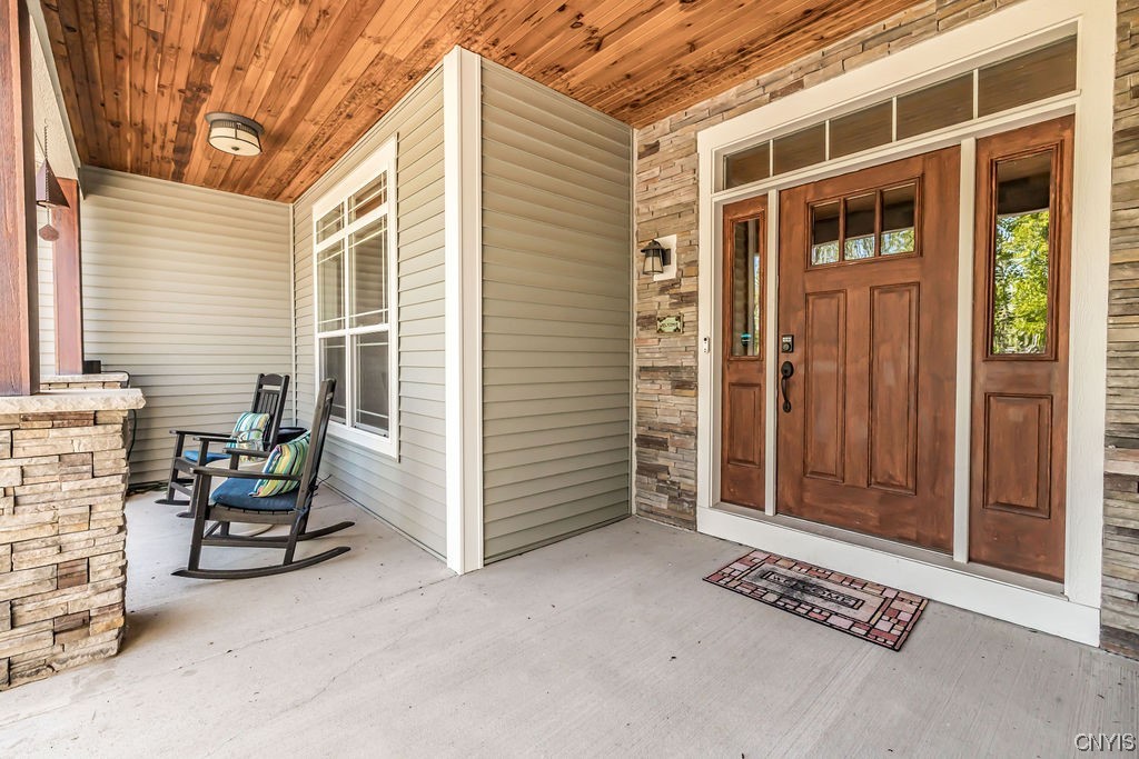 3477 Long Shadow Drive Lysander, NY 13027 - Photo 4 of 49