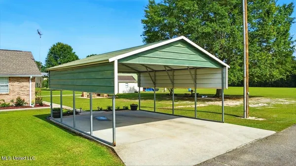 $990,000 | 11084 Road 231, Picayune, MS 39466