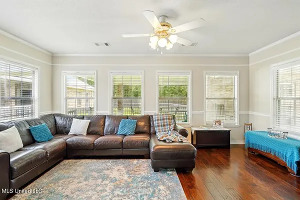 $990,000 | 11084 Road 231, Picayune, MS 39466