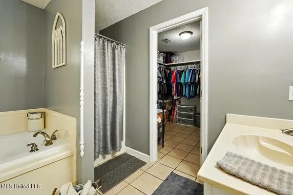 $990,000 | 11084 Road 231, Picayune, MS 39466