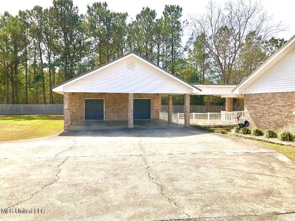 $990,000 | 11084 Road 231, Picayune, MS 39466
