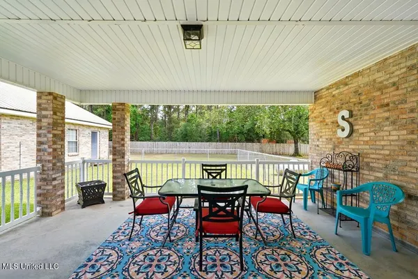 $990,000 | 11084 Road 231, Picayune, MS 39466