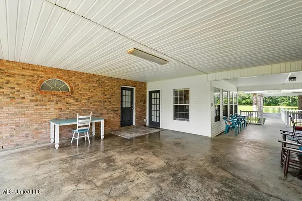 $990,000 | 11084 Road 231, Picayune, MS 39466