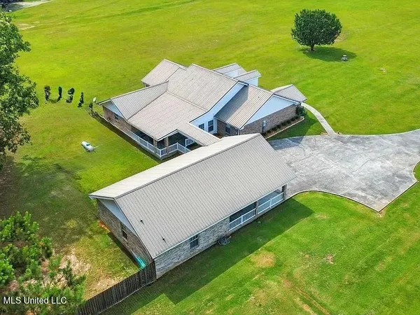 $990,000 | 11084 Road 231, Picayune, MS 39466