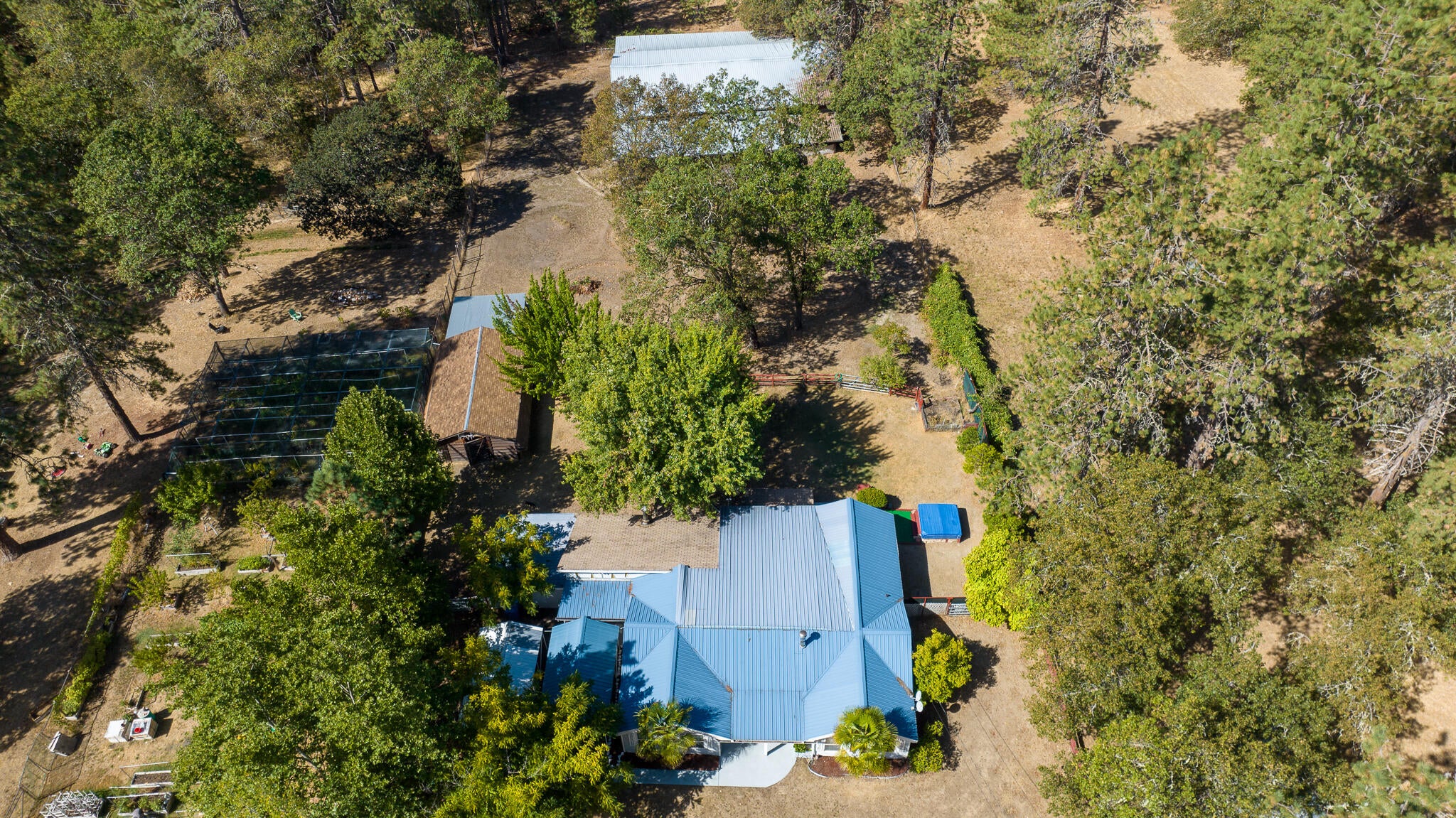 5370 New Hope Road Grants Pass, OR 97527 - Photo 3 of 63 47