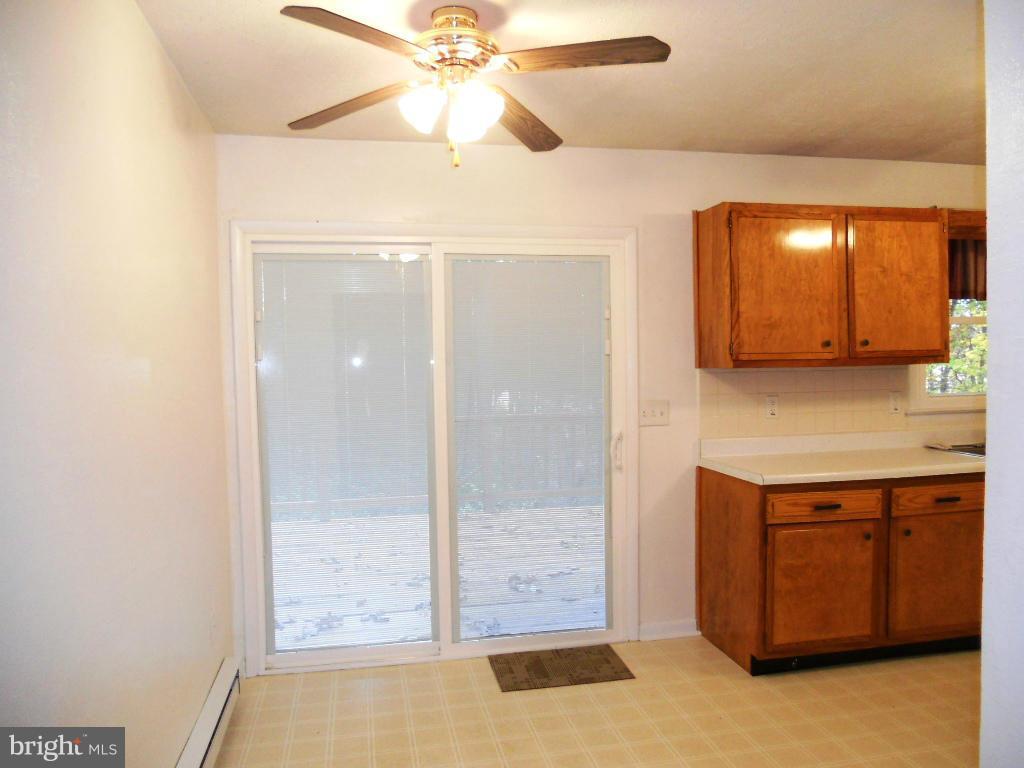 1410 Pinch Valley Road Westminster, MD 21158 - Photo 5 of 20 Kitchen