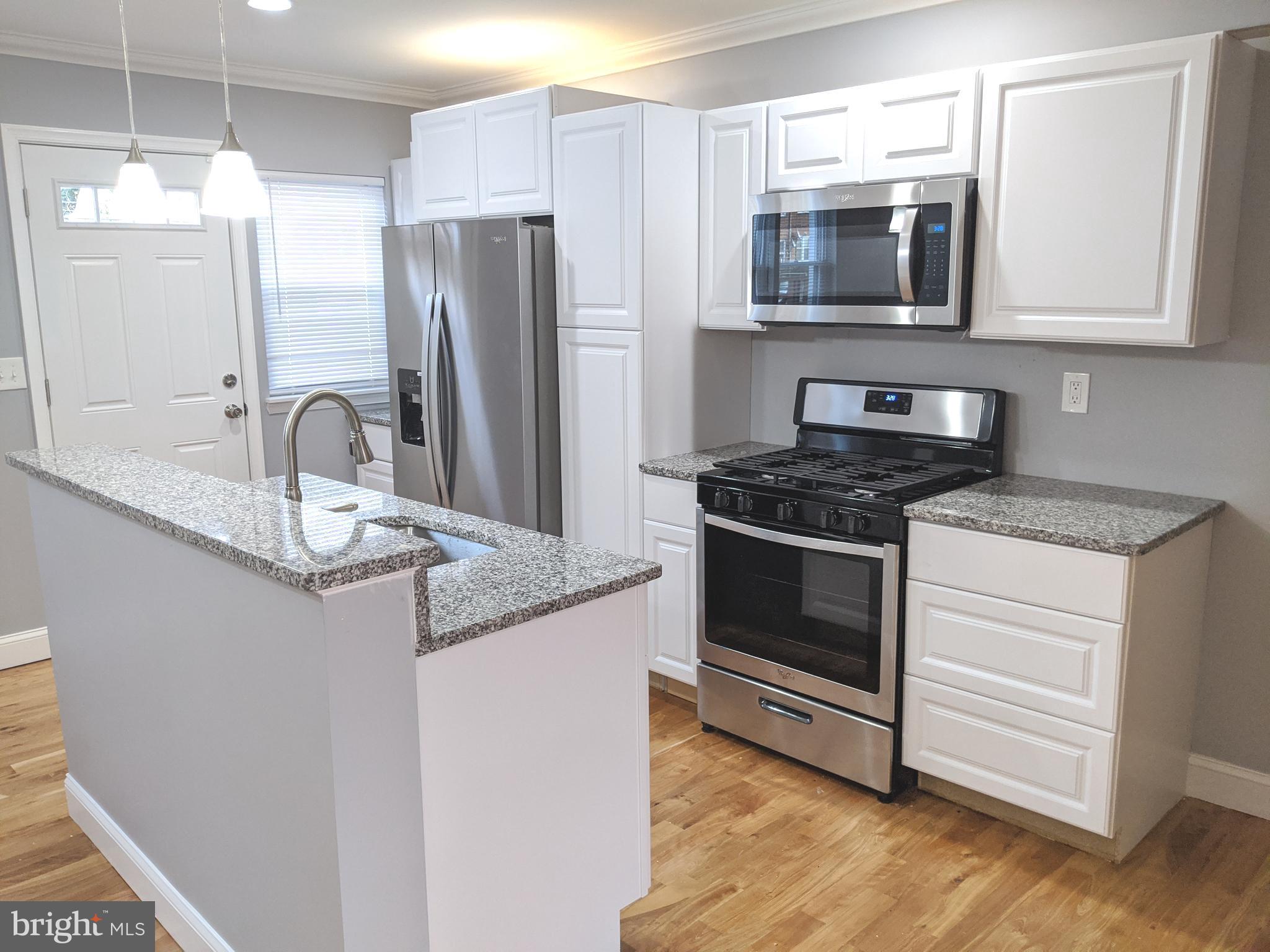 4224 Flowerton Road Baltimore, MD 21229 - Photo 2 of 24
