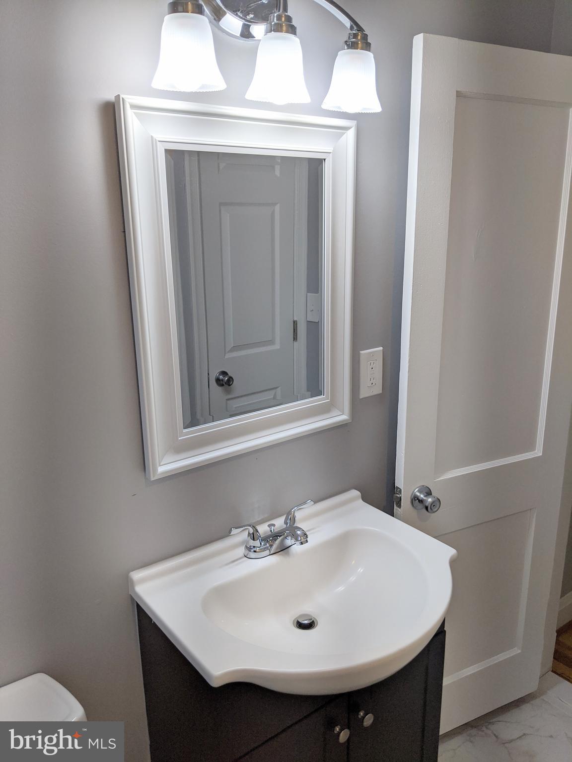 4224 Flowerton Road Baltimore, MD 21229 - Photo 19 of 24