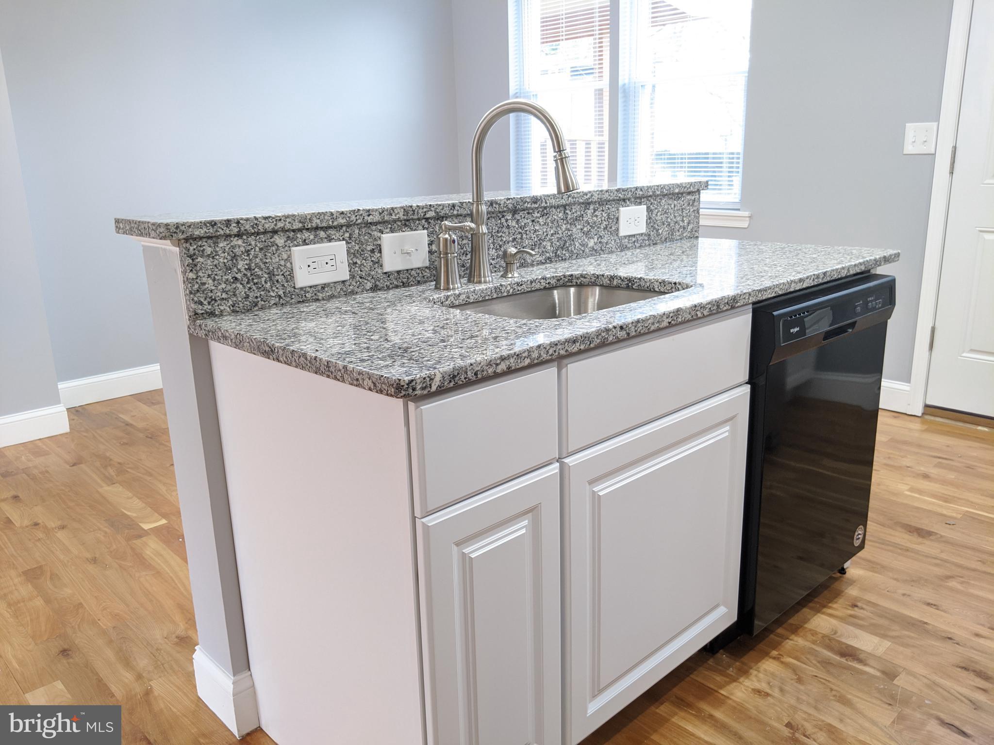 4224 Flowerton Road Baltimore, MD 21229 - Photo 6 of 24
