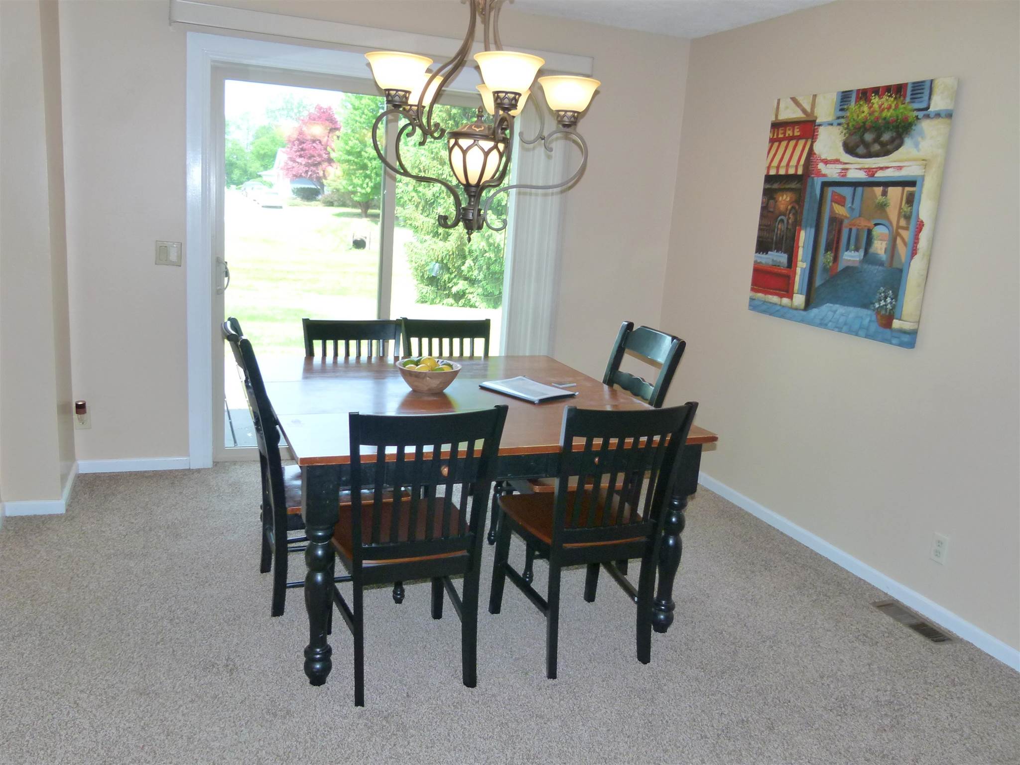 2075 Maple Run Warsaw, IN 46580 - Photo 4 of 36 Gallery Image 4