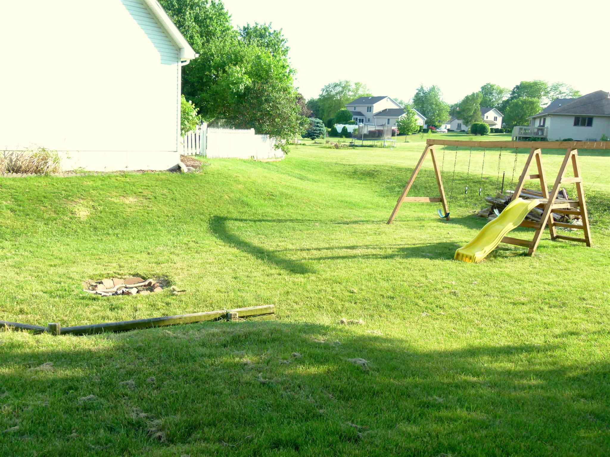 2075 Maple Run Warsaw, IN 46580 - Photo 33 of 36 Gallery Image 33
