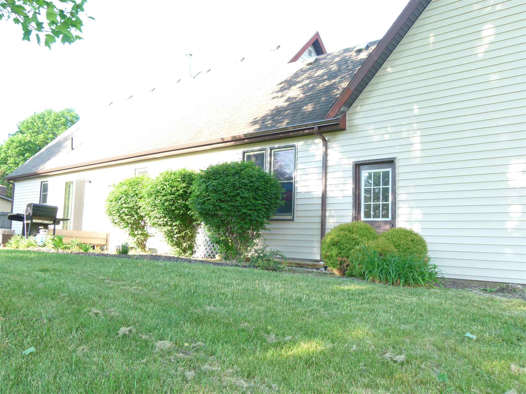2075 Maple Run Warsaw, IN 46580 - Photo 36 of 36 Gallery Image 36
