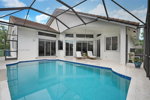 $1,195,000 | 3085 Lakewood Circle, Weston, FL 33332