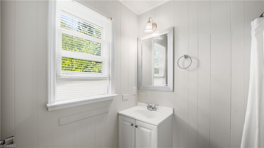 106 Northview Place High Point, NC 27263 - Photo 27 of 50