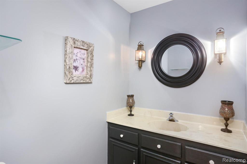 1793 North Kilburn Road Rochester Hills, MI 48306 - Photo 14 of 25