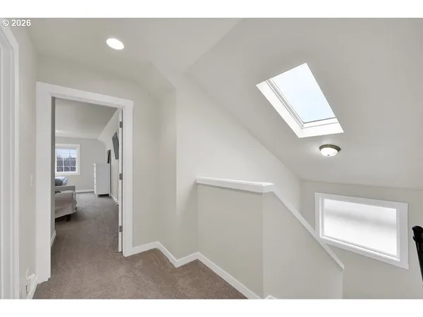 $685,000 | 3335 Lake Glenn Drive, Eugene, OR 97408