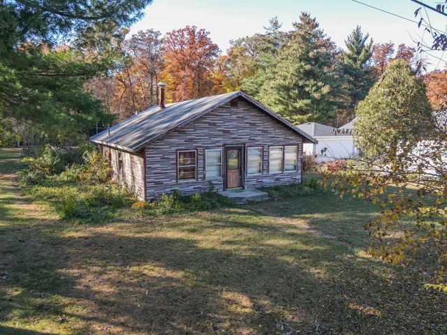 $79,900 | 2863 Shadow Lawn Lane, Momence, IL 60954