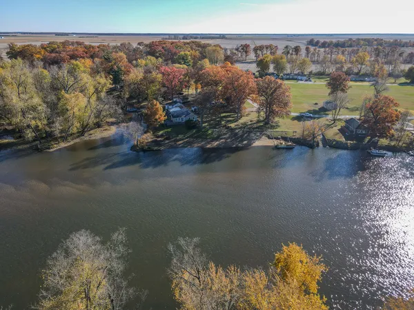 $55,000 | 2863 Shadow Lawn Lane, Momence, IL 60954