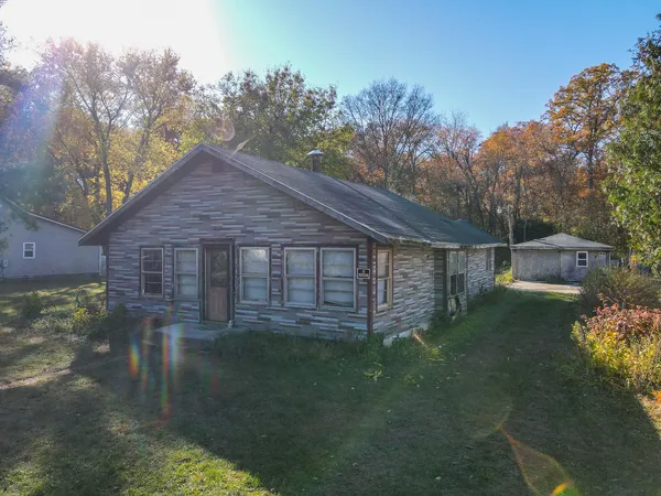 $55,000 | 2863 Shadow Lawn Lane, Momence, IL 60954