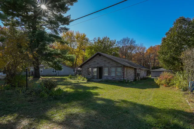 $79,900 | 2863 Shadow Lawn Lane, Momence, IL 60954