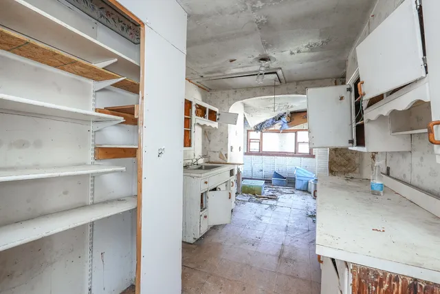 $79,900 | 2863 Shadow Lawn Lane, Momence, IL 60954