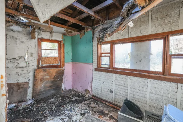 $79,900 | 2863 Shadow Lawn Lane, Momence, IL 60954