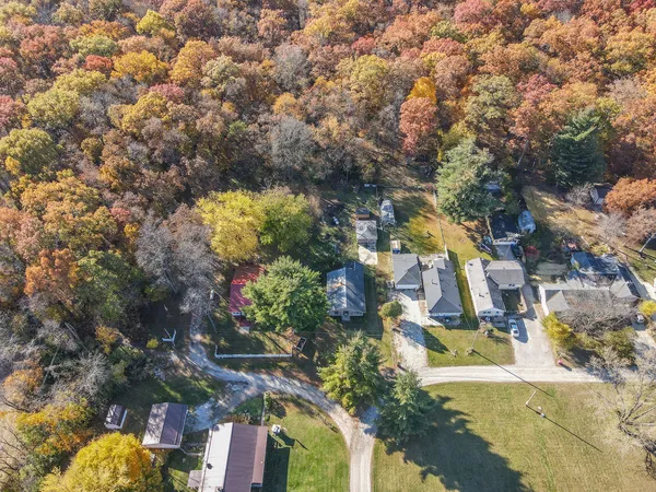 $55,000 | 2863 Shadow Lawn Lane, Momence, IL 60954