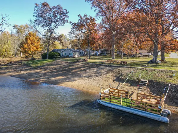 $55,000 | 2863 Shadow Lawn Lane, Momence, IL 60954