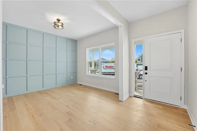 $499,950 | 708 Glenn Circle, Raymore, MO 64083