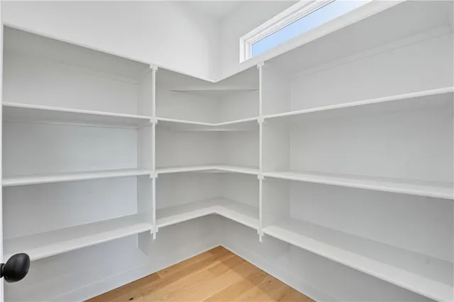 $499,950 | 708 Glenn Circle, Raymore, MO 64083