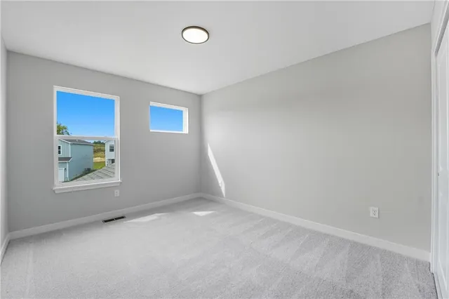 $499,950 | 708 Glenn Circle, Raymore, MO 64083