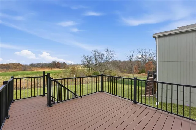 $499,950 | 708 Glenn Circle, Raymore, MO 64083