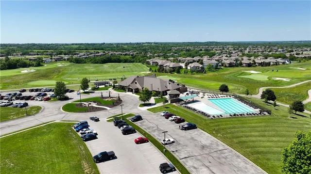$499,950 | 708 Glenn Circle, Raymore, MO 64083