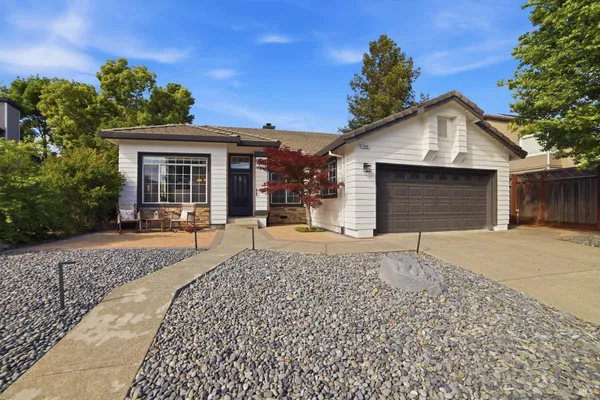 $999,000 | 110 Silverbell Court, Windsor, CA 95492