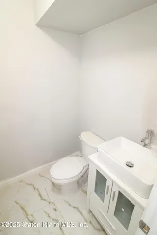 $872,500 | 85 Perry Avenue | Westerleigh