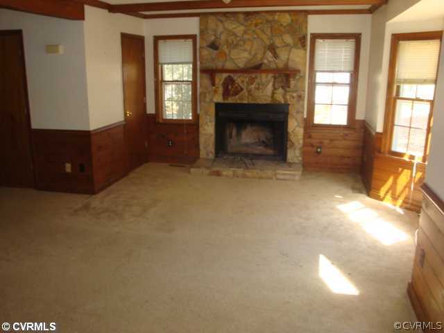 2725 Brookforest Road Midlothian, VA 23112 - Photo 2 of 7 Den/Family/Great Room