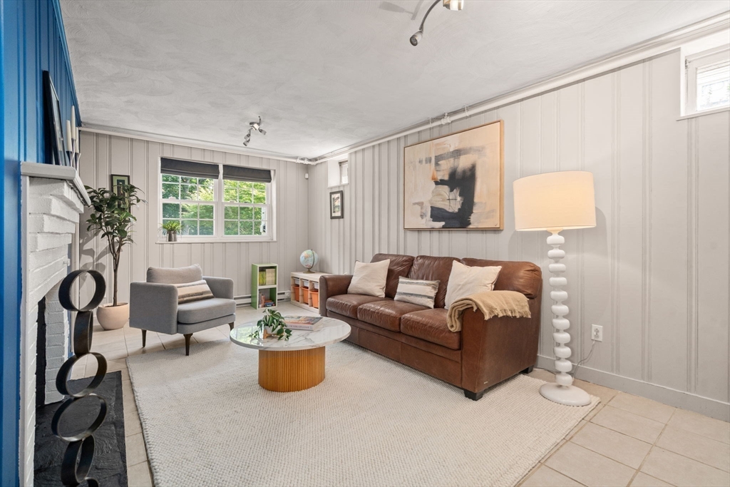 109 Whitcomb Avenue Boston, MA 02130 - Photo 23 of 39