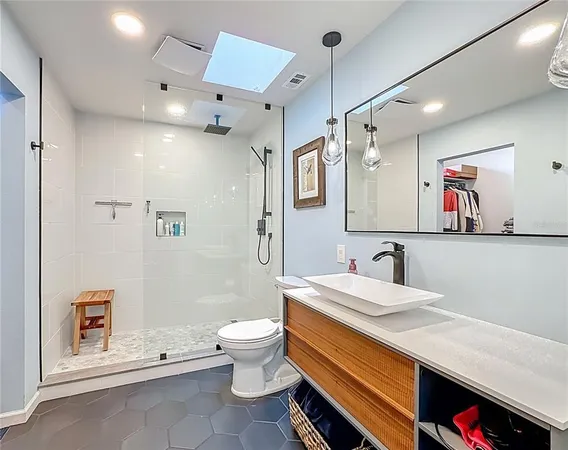 $695,000 | 1445 Landings Circle, Unit 69, Sarasota, FL 34231