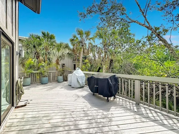$695,000 | 1445 Landings Circle, Unit 69, Sarasota, FL 34231