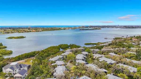$695,000 | 1445 Landings Circle, Unit 69, Sarasota, FL 34231