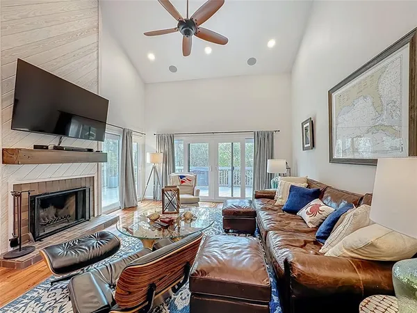 $695,000 | 1445 Landings Circle, Unit 69, Sarasota, FL 34231
