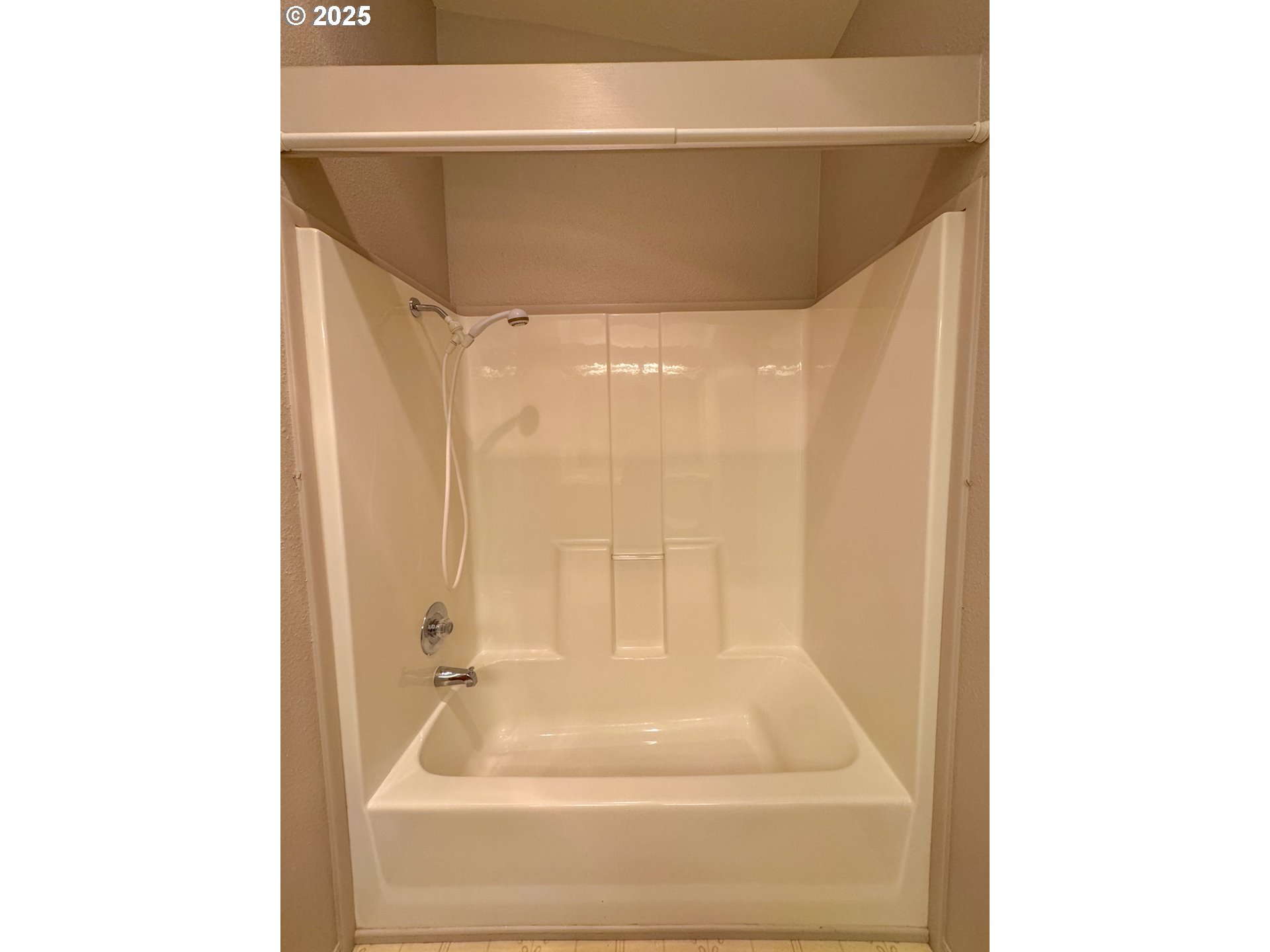 3355 North Delta Highway, Unit 13 Eugene, OR 97408 - Photo 25 of 46